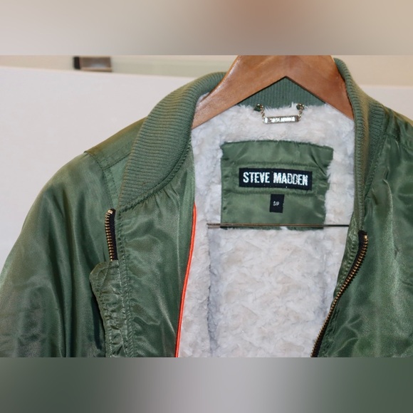 EUC Green Steve Madden Bomber Jacket Size S/P - Picture 4 of 9